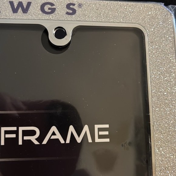 Rico Stainless Steel Washington Dawgs Silver Sparkle License Plate Frame Univ. - Picture 4 of 4